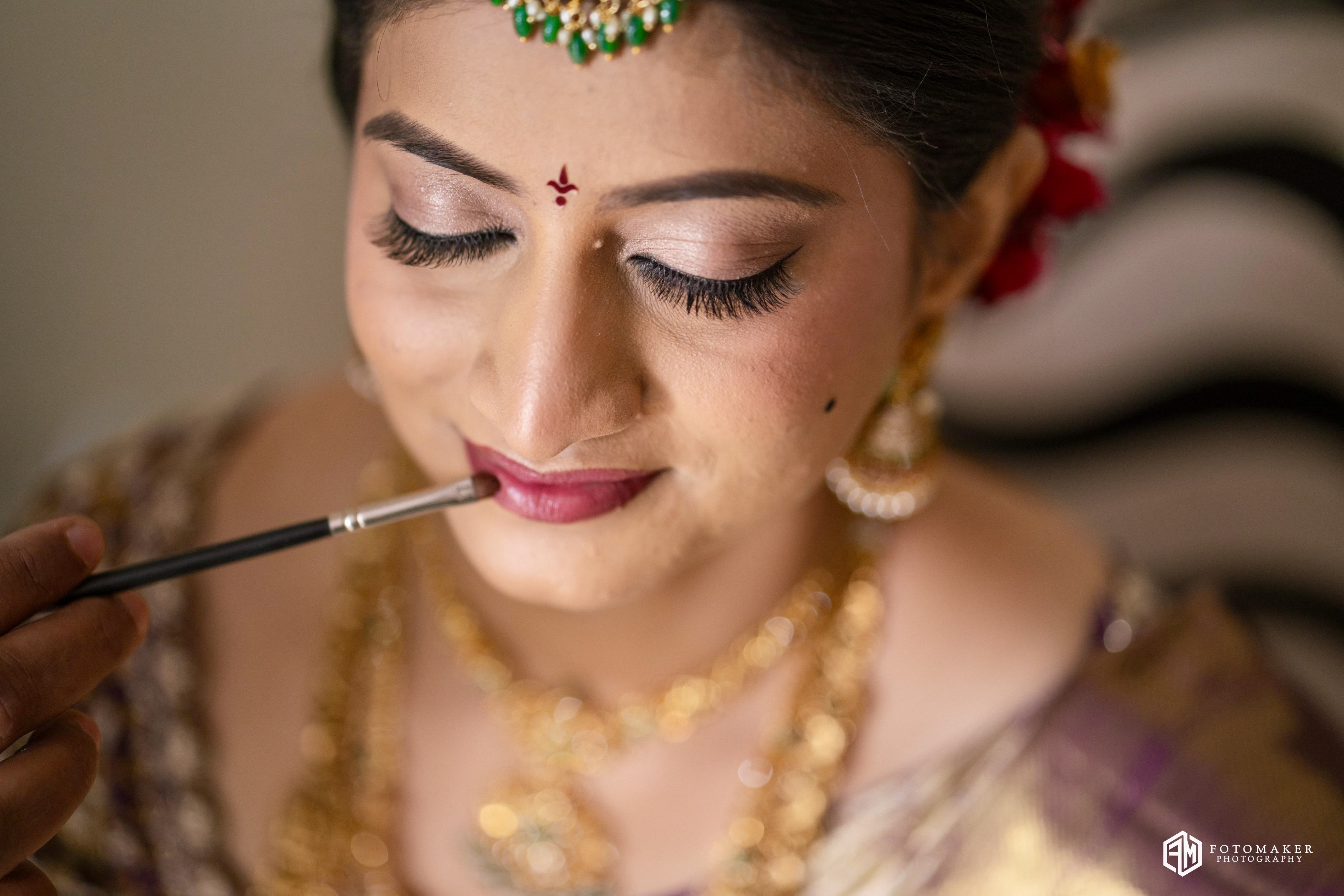 How to Choose the Perfect Bridal Makeup Artist in Toronto for Your Wedding Day